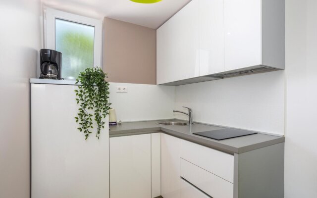Beautiful Apartment in Njivice With Wifi and 1 Bedrooms