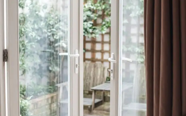 Glorious 2 Bedroom Apartment