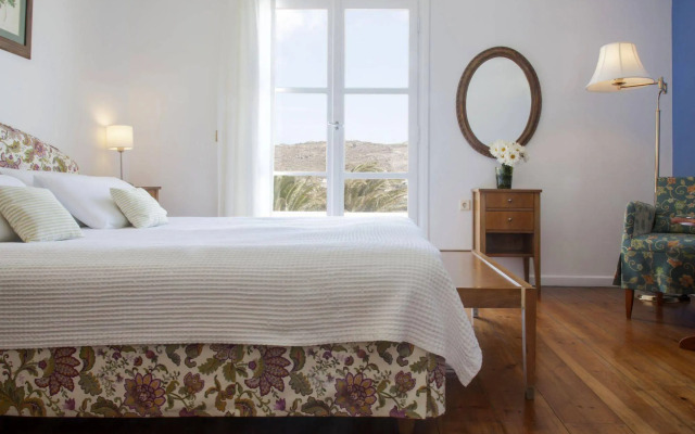Dorion Hotel