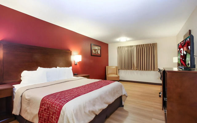 Evergreen Inn & Suites Portland Airport