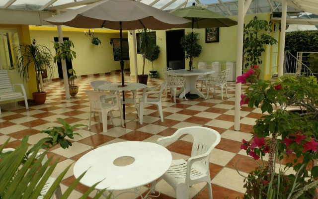Hotel Jardines del Carmen