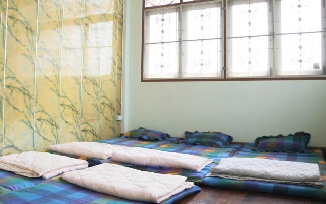 Charoengulpa Homestay