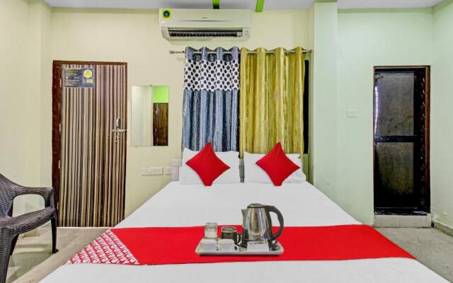 Oyo Flagship 93139 Green Lodging And Boarding