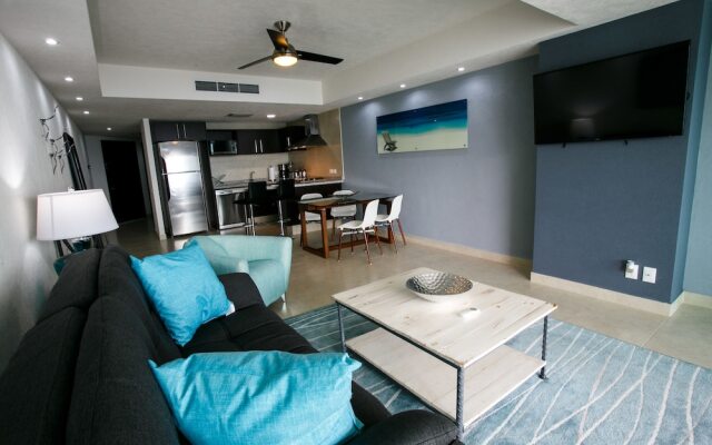 24th Floor Beachfront 1 Bedroom