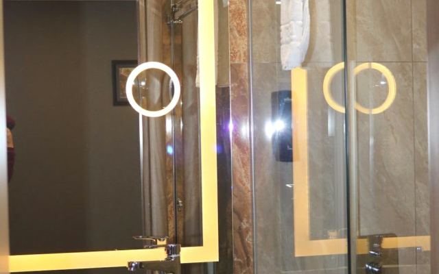 New Point Hotel