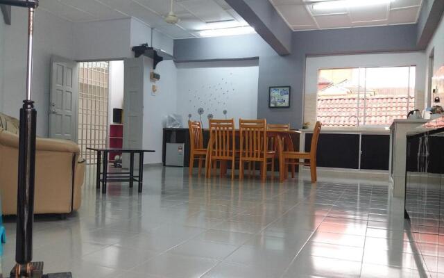 Coastside Homestay