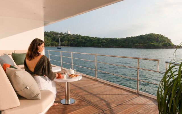Ocean Diamond by Sail Lanka