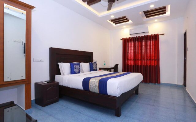 OYO 5643 Hotel Malabar Plaza