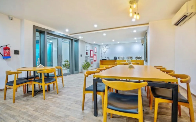 OYO Townhouse 171 Sector 104