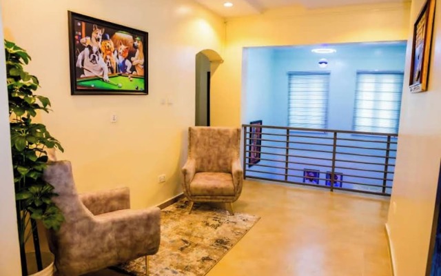 El Elyon Hotel and Suites