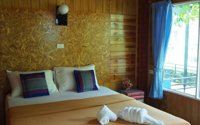 Baan Suan Hill Resort