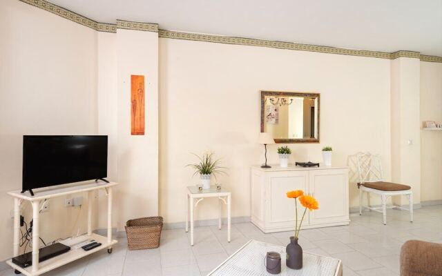 An oasis Apartment between Fuengirola and Marbella Ref 21