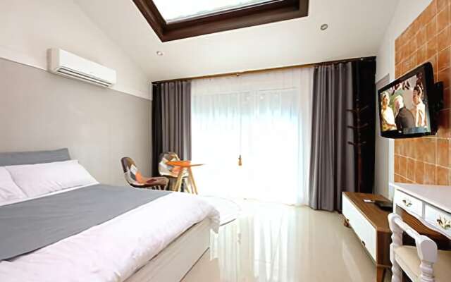 Gyeongju Happyday Pension