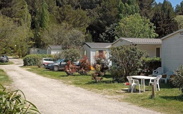 Camping Le Vallon Des Cigales