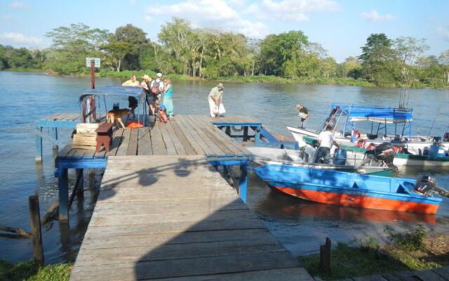 Montecristo River Eco Lodge