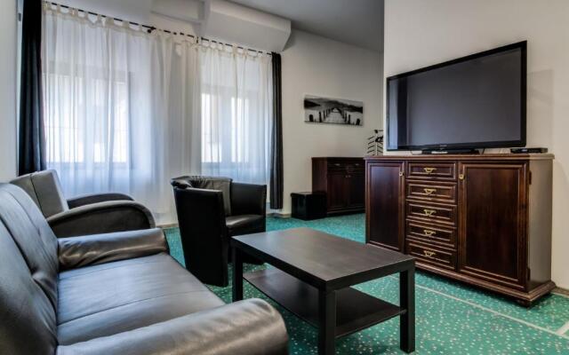 Hotel Maxim