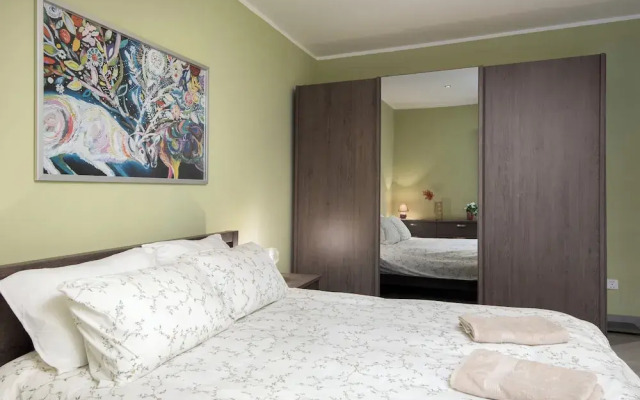 Sliema Seaside Penthouse with Terrace