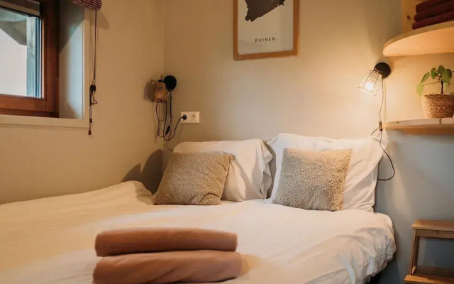 Atmospheric Lodge With Unobstructed View, Located in Beautiful Drenthe