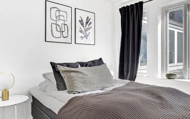 Sanders King - Cute 3-bdr Apt in City Center