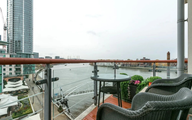 River view Luxury 3bed flat with views