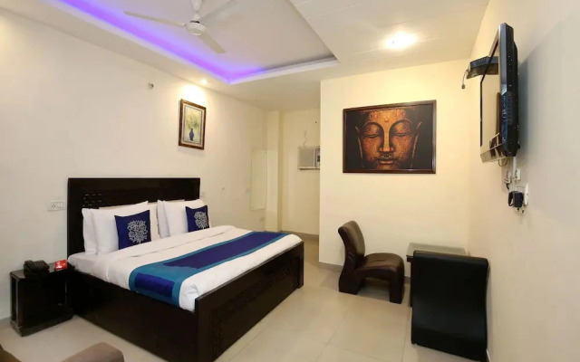 Hotel Oak By OYO Rooms