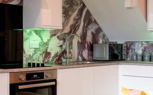Huge 1-bed Apartment in Kent