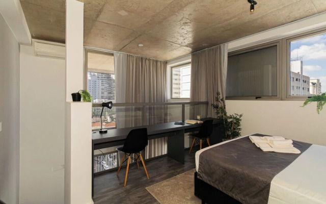 Duplex com piscina e academia