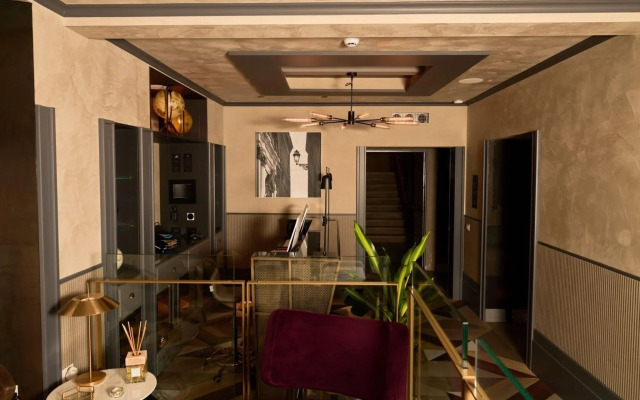 Loly Boutique Hotel