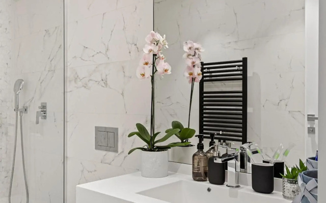 ONE Luxury Apartments