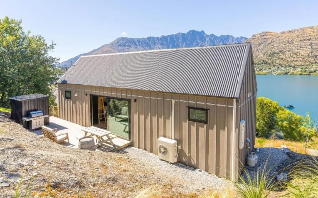 Picture Perfect - Queenstown Holiday Home