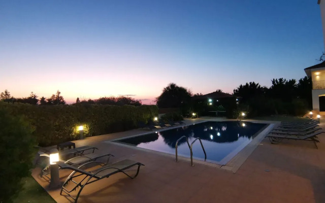 Orchard Blossom Private Villa With Pool