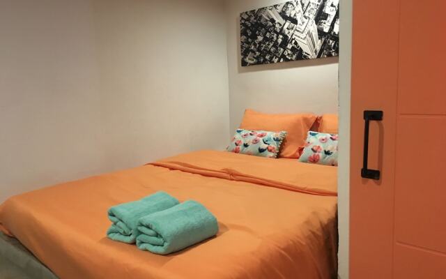 Shakira Hostel