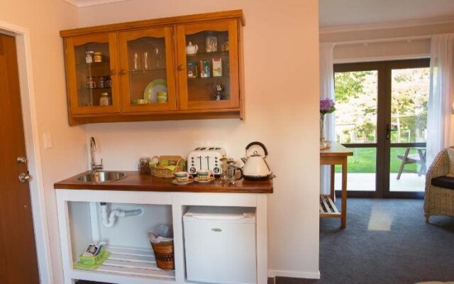Rolling Hills Country Stay B&B