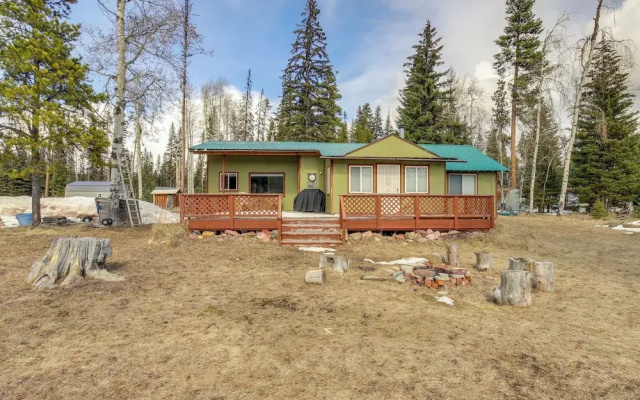 Hike, Bike & Boat: Cabin w/ Dock on Seeley Lake!