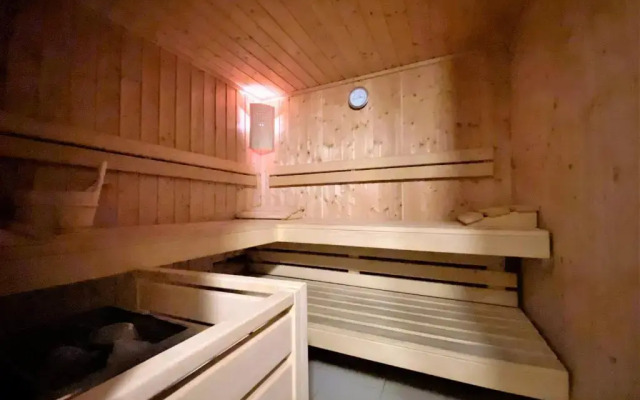 Chalet in Morzine Sleeping 12 with Sauna