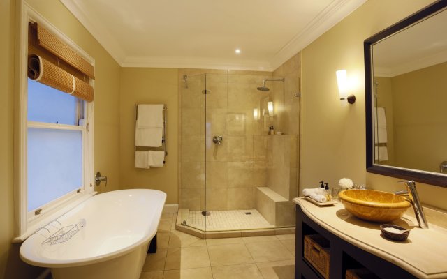 Auberge Hollandaise Guest House by Misty Blue Hotels