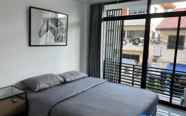 Hug14 Hotel