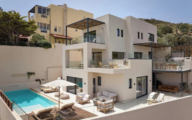 The Nook -luxury Living at the Edge of Tranquility