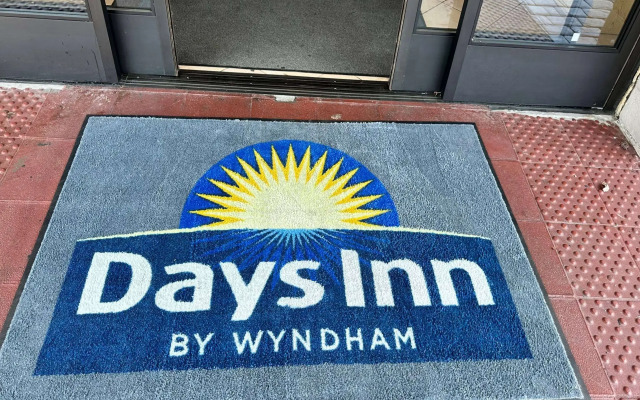 Days Inn by Wyndham San Diego Vista