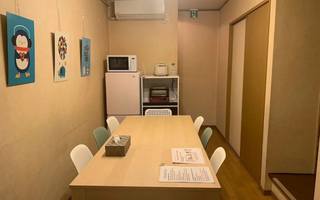 North Shinjuku house