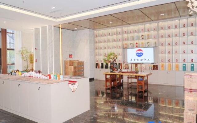 Xinyang Xixian Shi Financial International Hotel — 4-star hotel in Xinyang