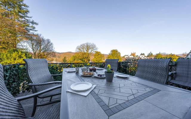 Field House Guest House