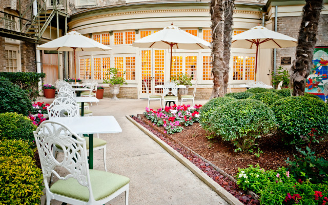 Menger Hotel