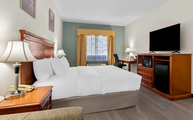 Quality Inn & Suites McAlester on Hwy 69