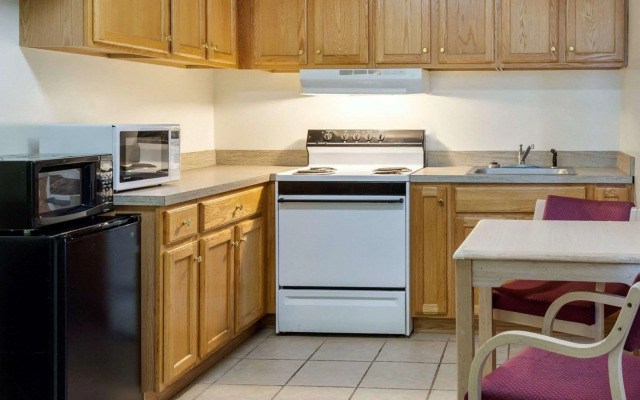 Econo Lodge Hopewell Near Fort Lee I-295