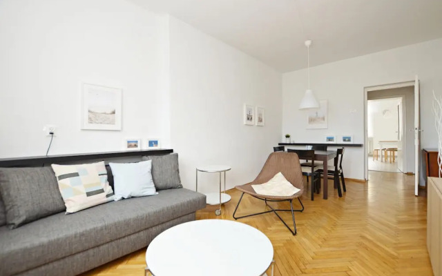 Lighthouse by 3City Rentals