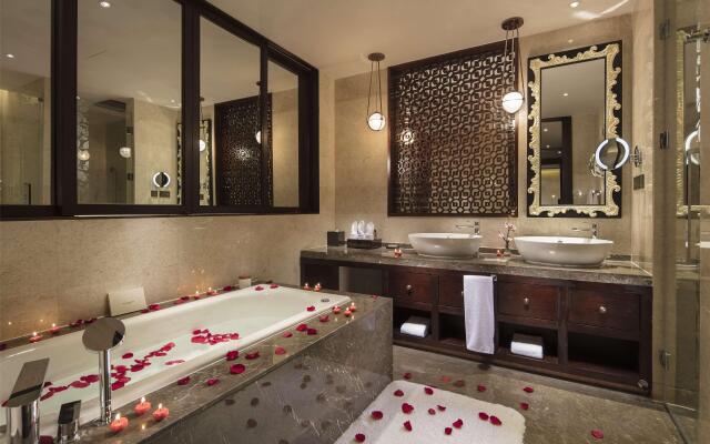 Hilton Linzhi Resort