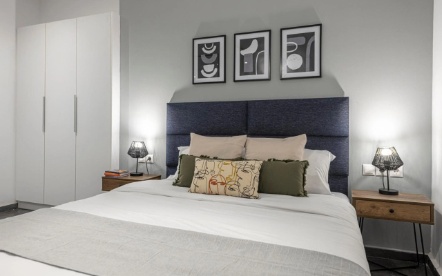 Phaedrus Living City Flat Loukianou