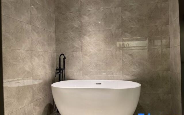 Yishang Hotel (Guangzhou Huadu Sunac Business College)