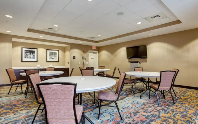 Hampton Inn St. Louis Wentzville